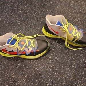 Nike Kyrie 5 Rokit used